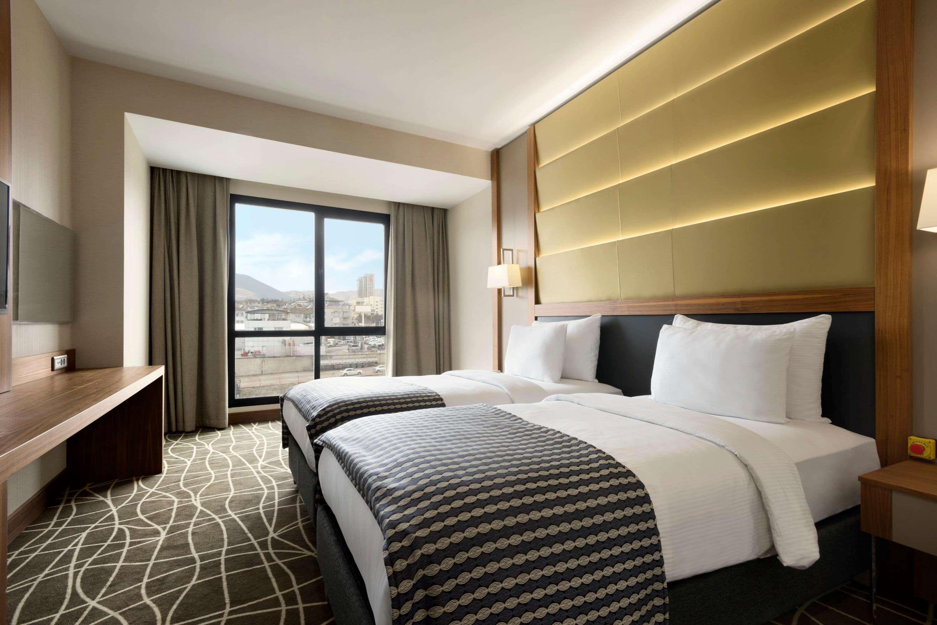 Hotel Ramada By Wyndham Elazig Extérieur photo